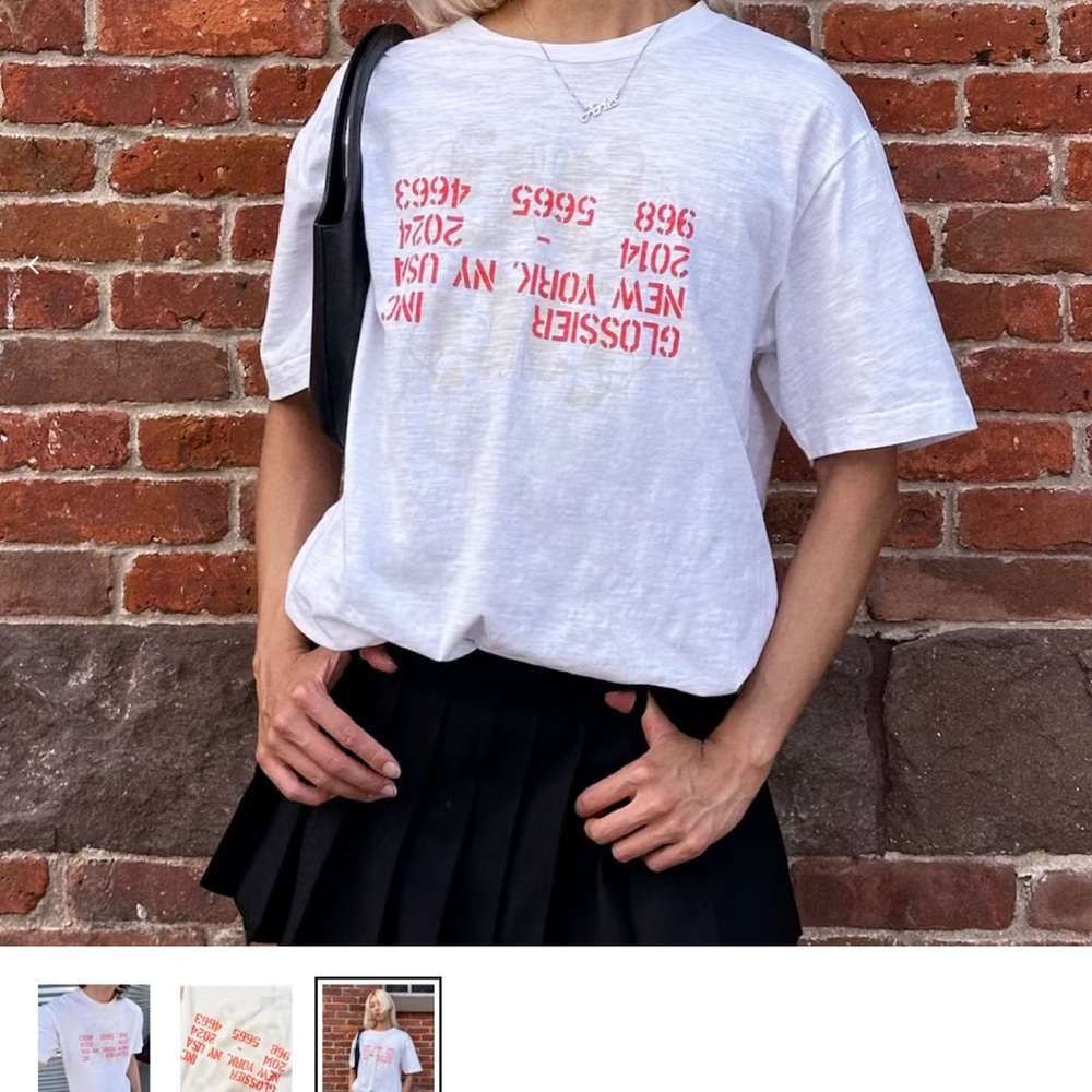 GLOSSIER HOLIDAY TEE!